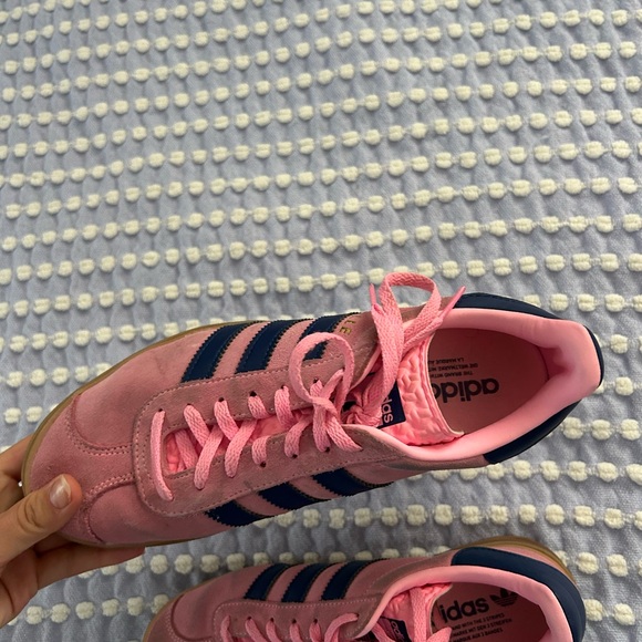 Adidas Women’s GAZELLE BOLD 'PINK GLOW GUM' platform shoe - Picture 9 of 12